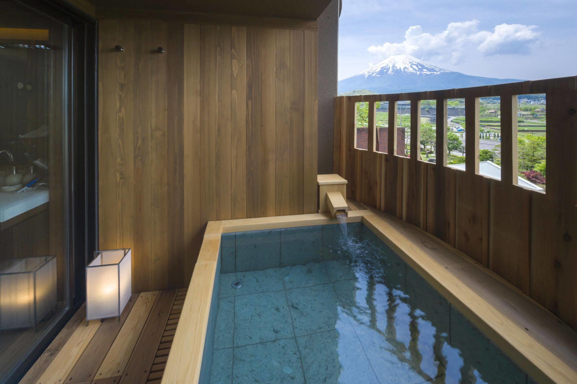 Fujisan Onsen Bessho Sasa Hotel Fujiyoshida Exterior foto